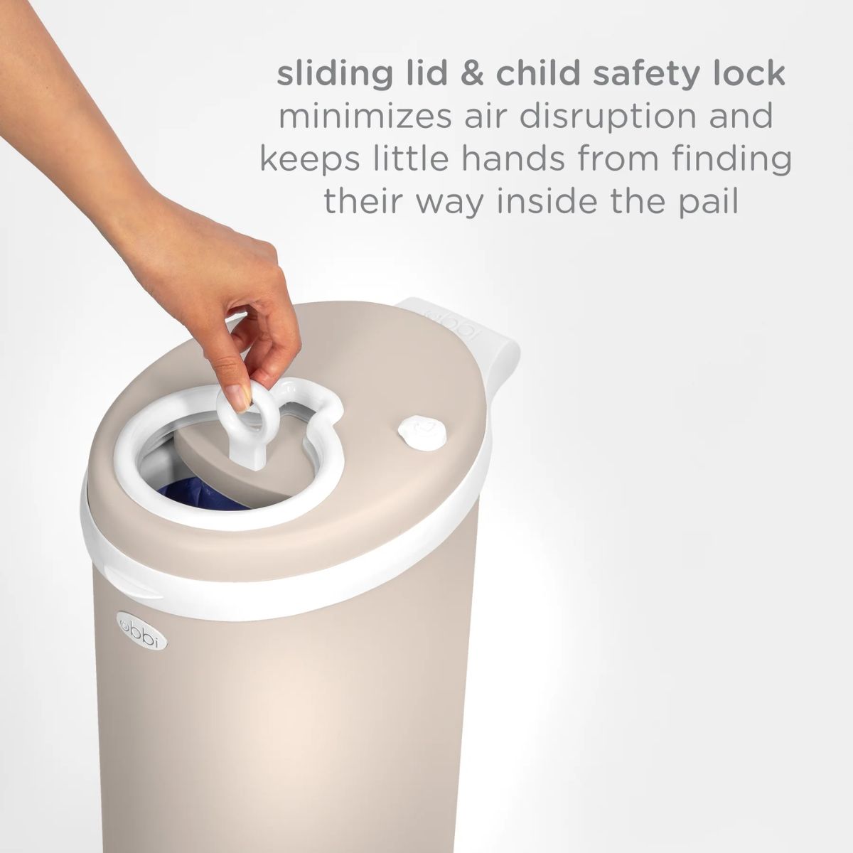 Lixeira Para Fraldas Ubbi em Aço Inoxidável Taupe - Safe and Family Friendly Design